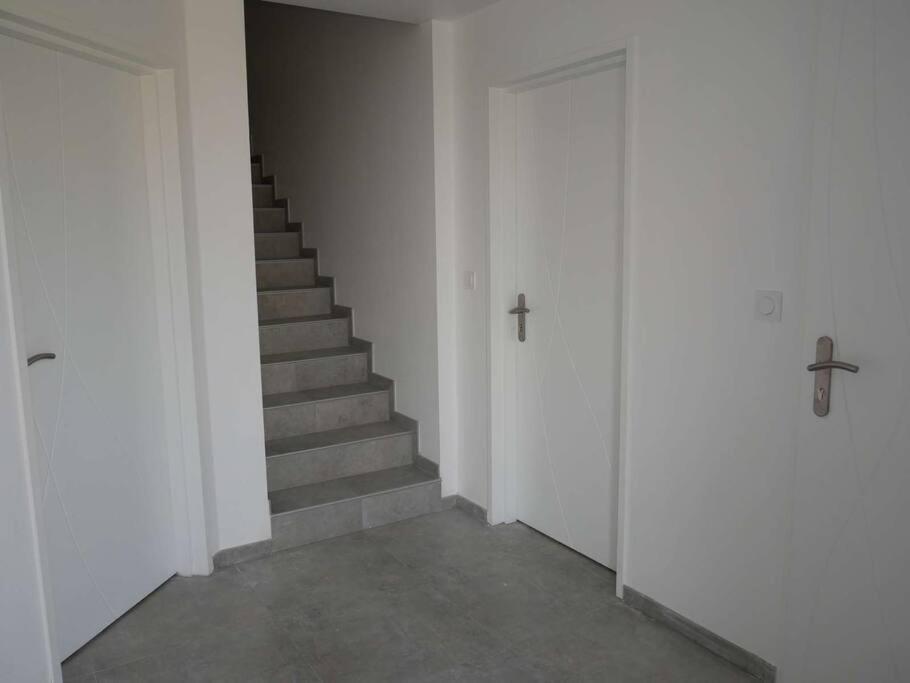 Studio Lumineux Avec Terrasse La Roche-sur-Yon Exteriör bild