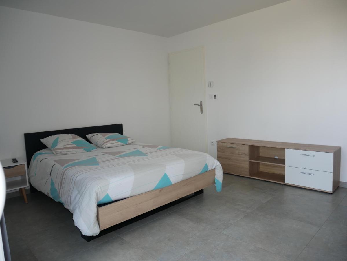 Studio Lumineux Avec Terrasse La Roche-sur-Yon Exteriör bild
