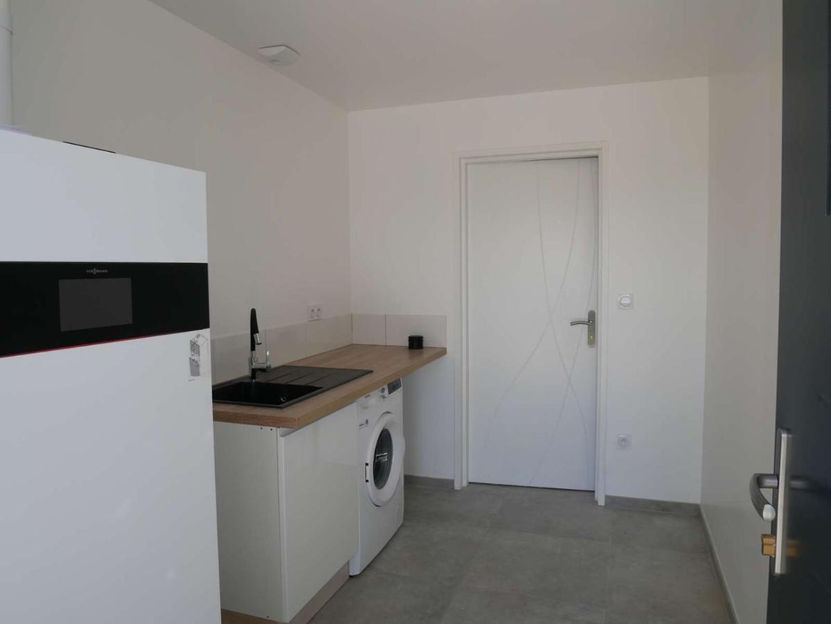 Studio Lumineux Avec Terrasse La Roche-sur-Yon Exteriör bild