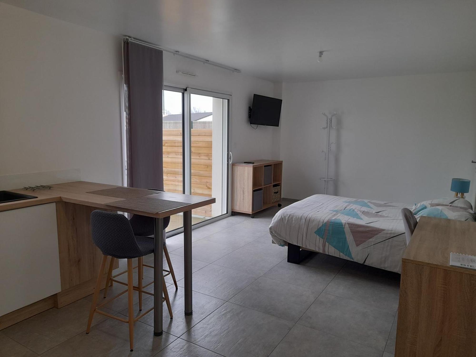 Studio Lumineux Avec Terrasse La Roche-sur-Yon Exteriör bild